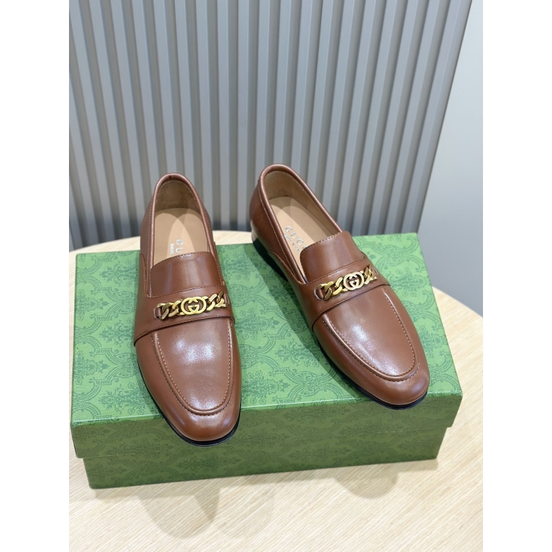 G*u*i leather shoes
